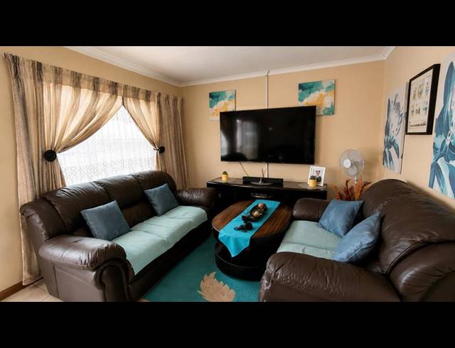 3 BEDROOM HOUSE FOR SALE IN VISTA PARK